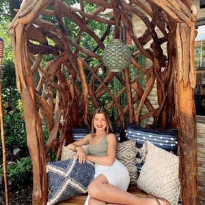 Meet your posher, Audra!